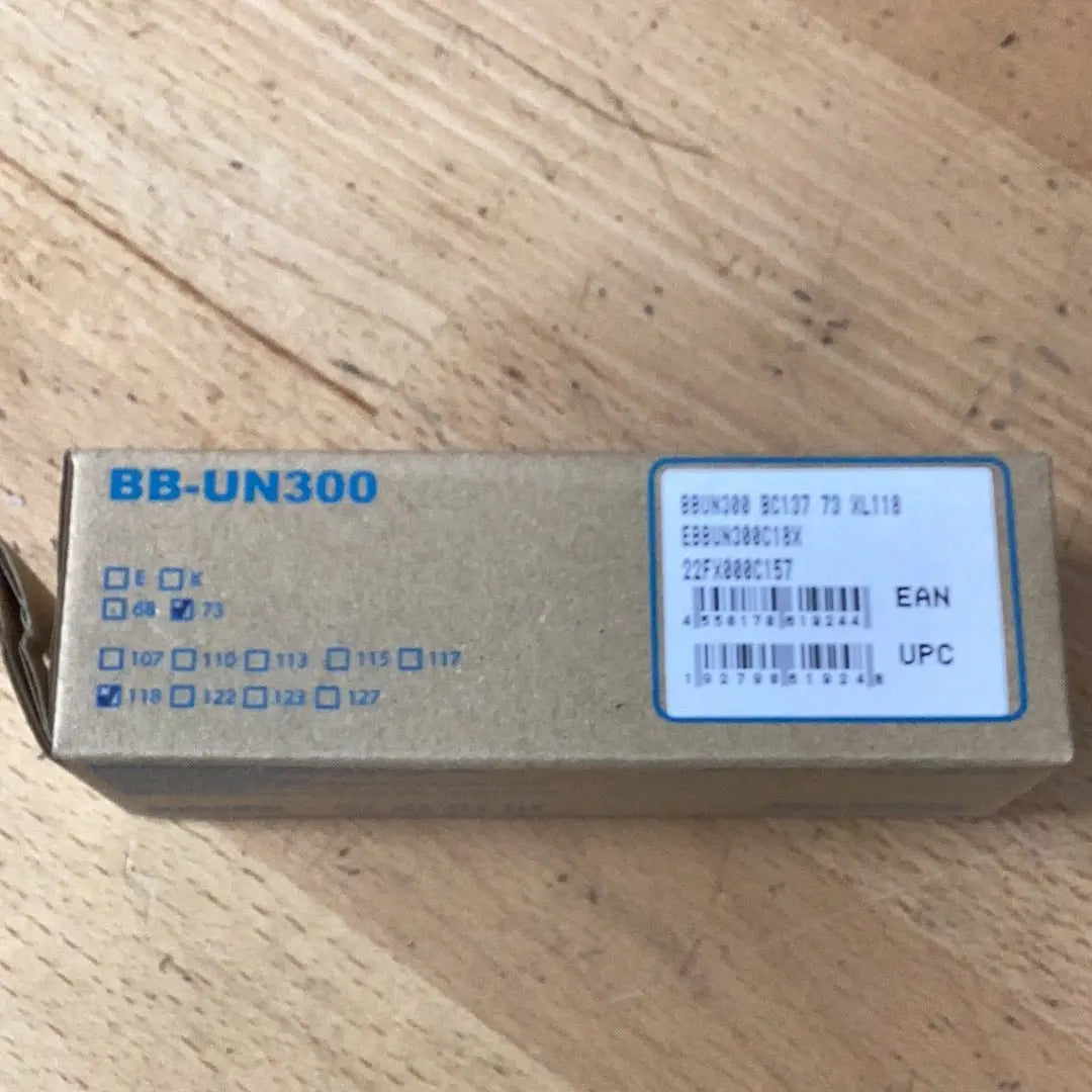Shimano Bottom Bracket UN300 73 118 - Bike Clinique