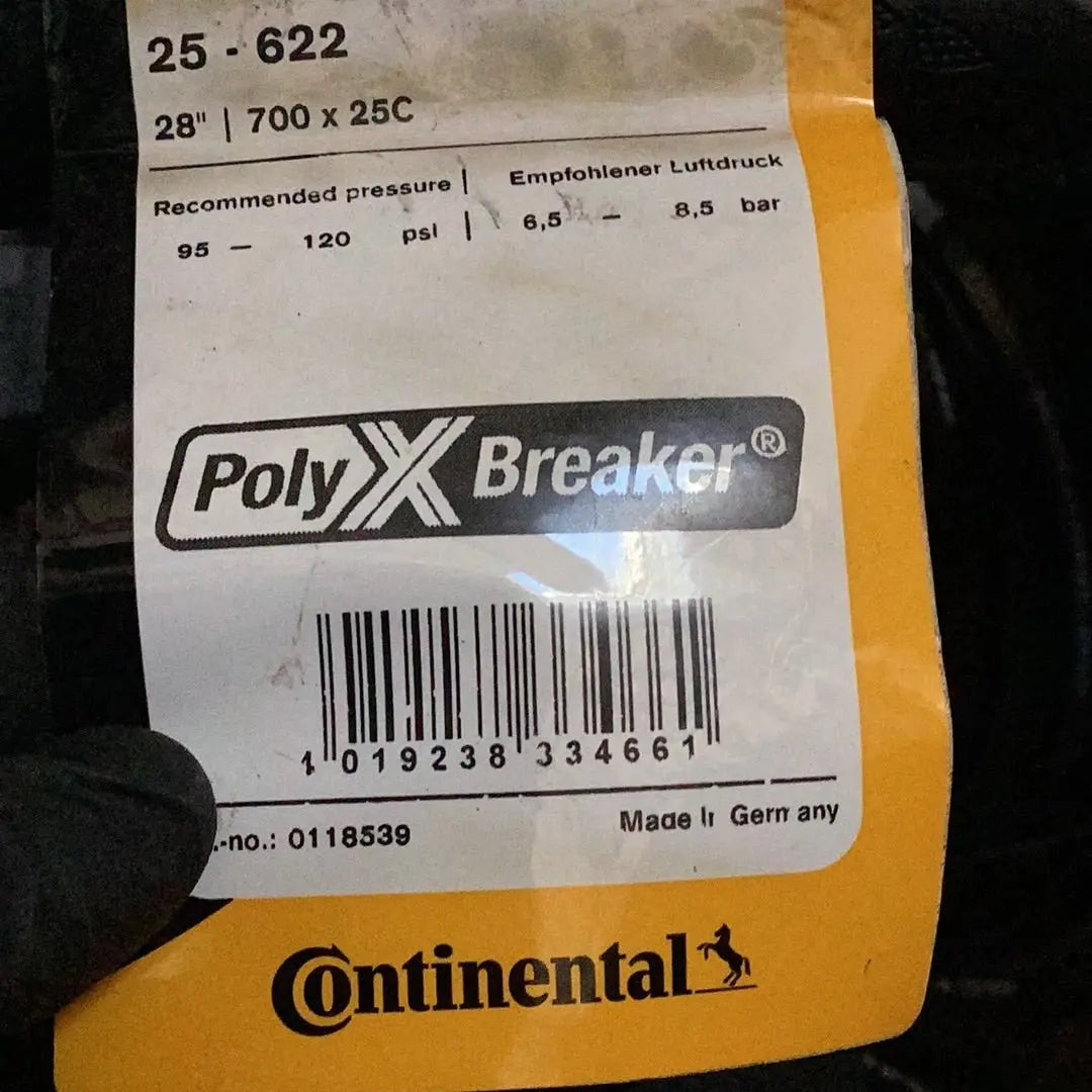 Continental Gatorskin Tyre - Wire Bead 700x25 - Bike Clinique