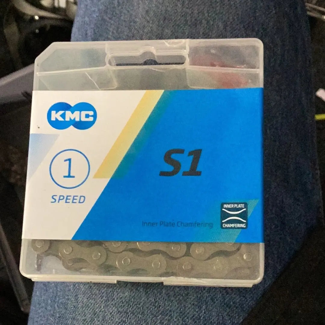 KMC Chain S1 - Bike Clinique
