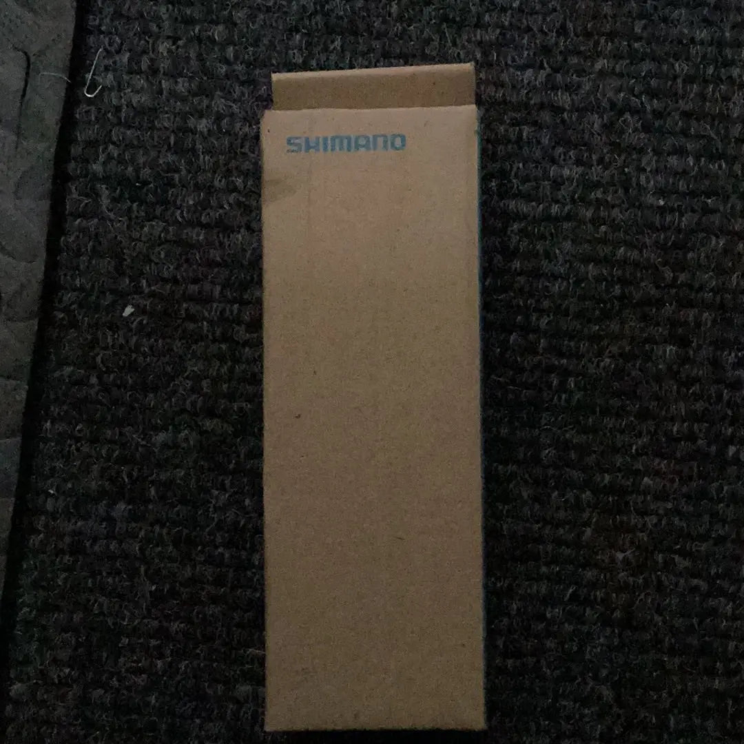 Shimano bottom bracket UN300 BC137 68 107 - Bike Clinique